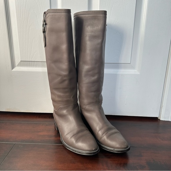 Size 9 Salvatore Ferragamo Women’s Fersea Gancini Grey Leather Riding Boots - Picture 3 of 16